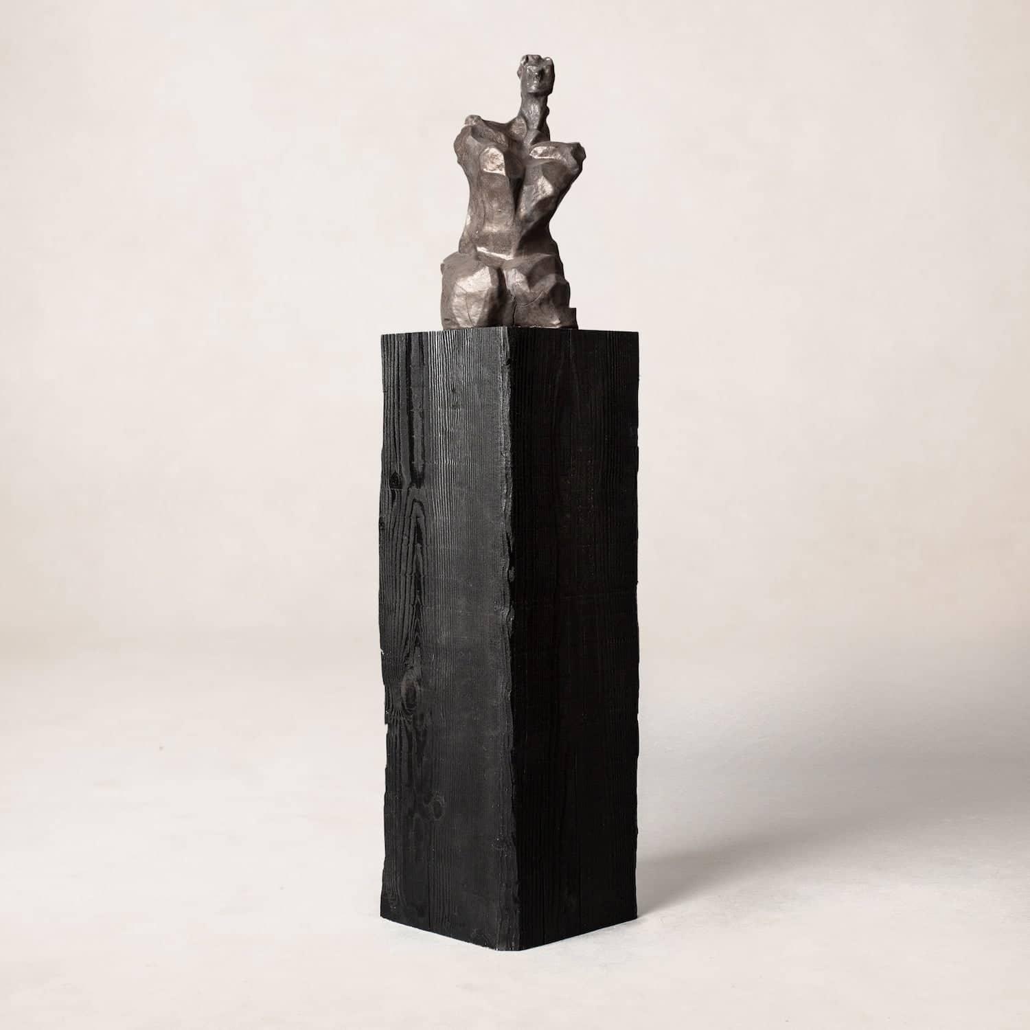 Piédestal de sculpture au fusain - Grand